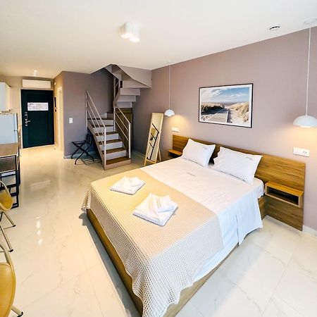 Sithonian Sunset Luxury - Nikiti Cozy Getaways Aparthotel Exterior foto